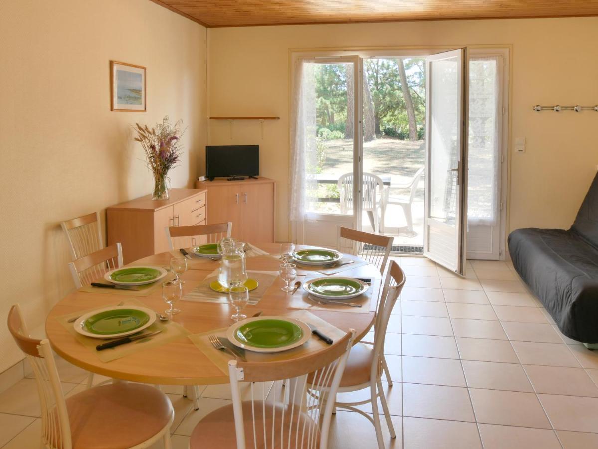 Hotel ULVF Les Hibiscus Saint-Jean-de-Monts Exterior foto